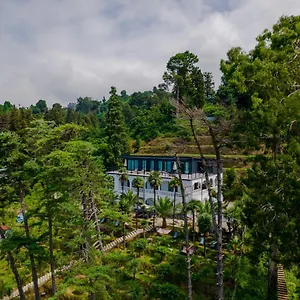 House At The Sea , باتومي جورجيا